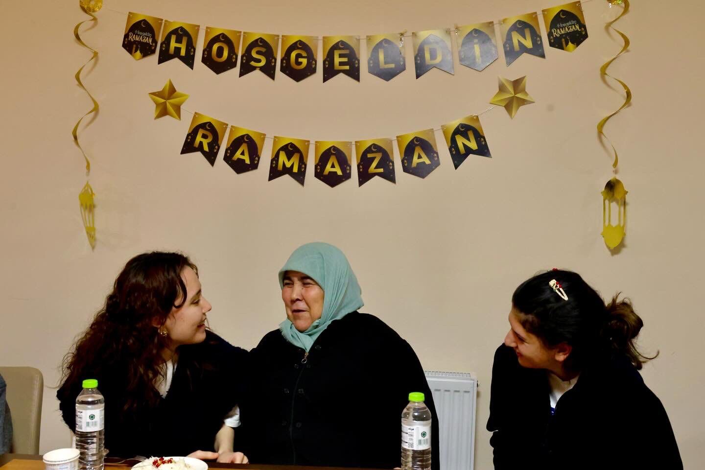 Kuşaklar Aynı İftar Sofrasında Buluştu 11053