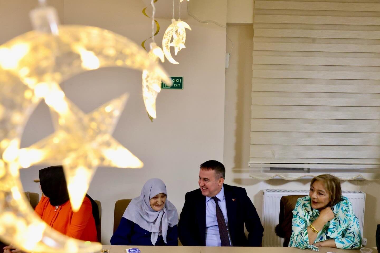 Kuşaklar Aynı İftar Sofrasında Buluştu 11056