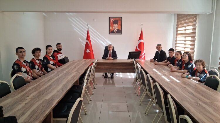 Muaythai Şampiyonlarından Kaymakam Öztürk’e Ziyaret 11060