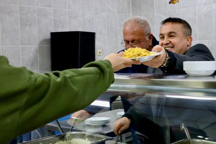 Öğrencilerle İftar Sofrasında Buluştu 10990