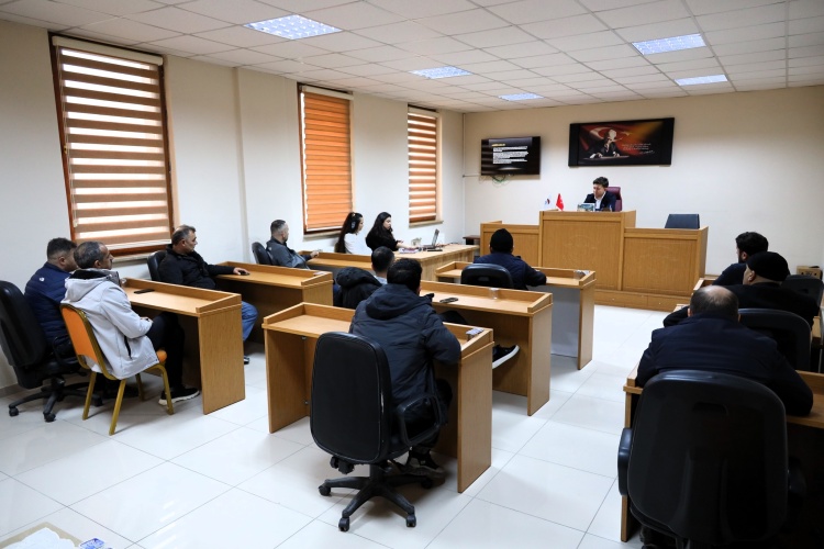 Söğüt Belediyesinden Müteahhitlere Bilgilendirme Toplantısı 10392