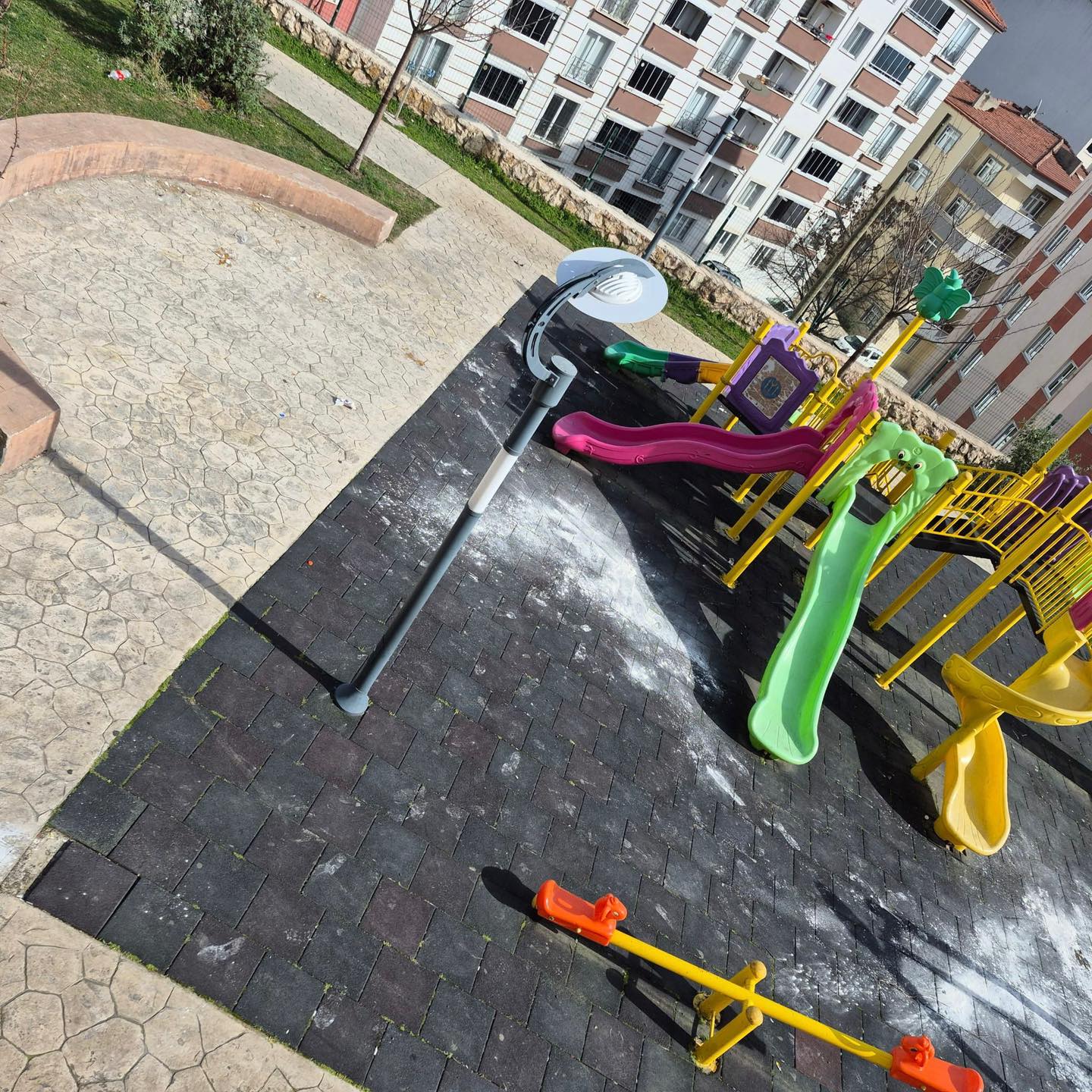 Un Serptik, Yumurta Kırdık, Parkı Mahvettik 10706