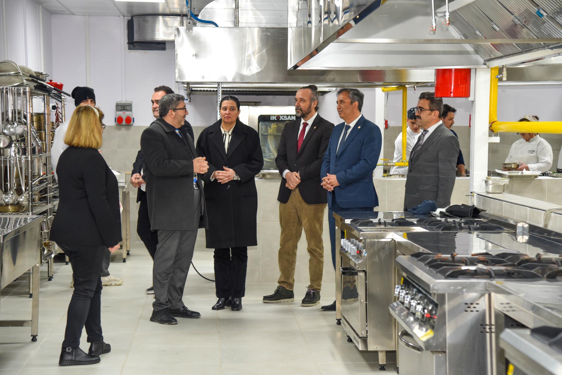 Üniversiteden Modern Aşçılık Binası 10038