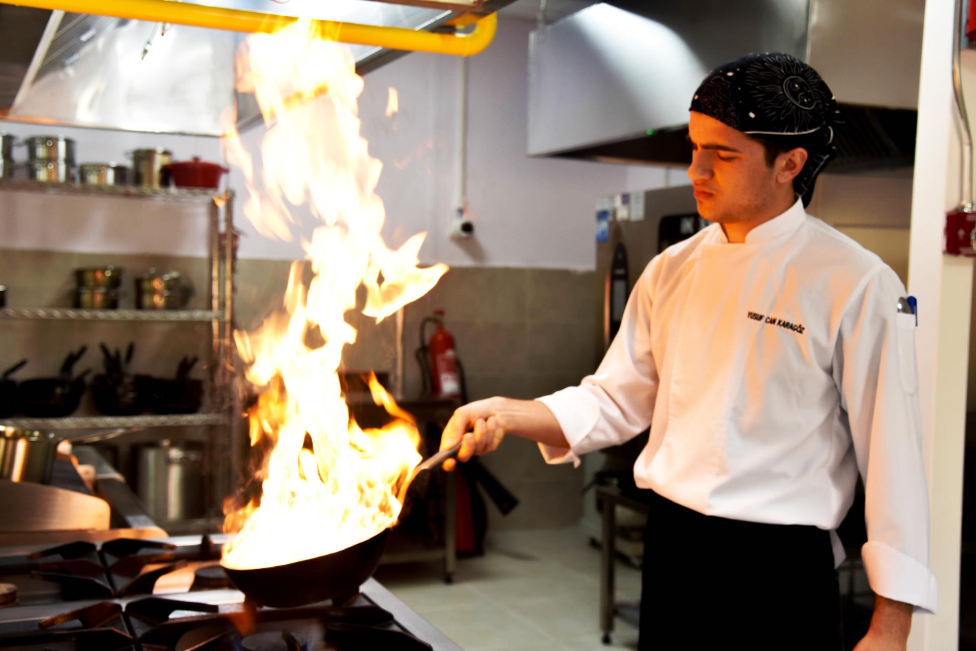 Üniversiteden Modern Aşçılık Binası 10039