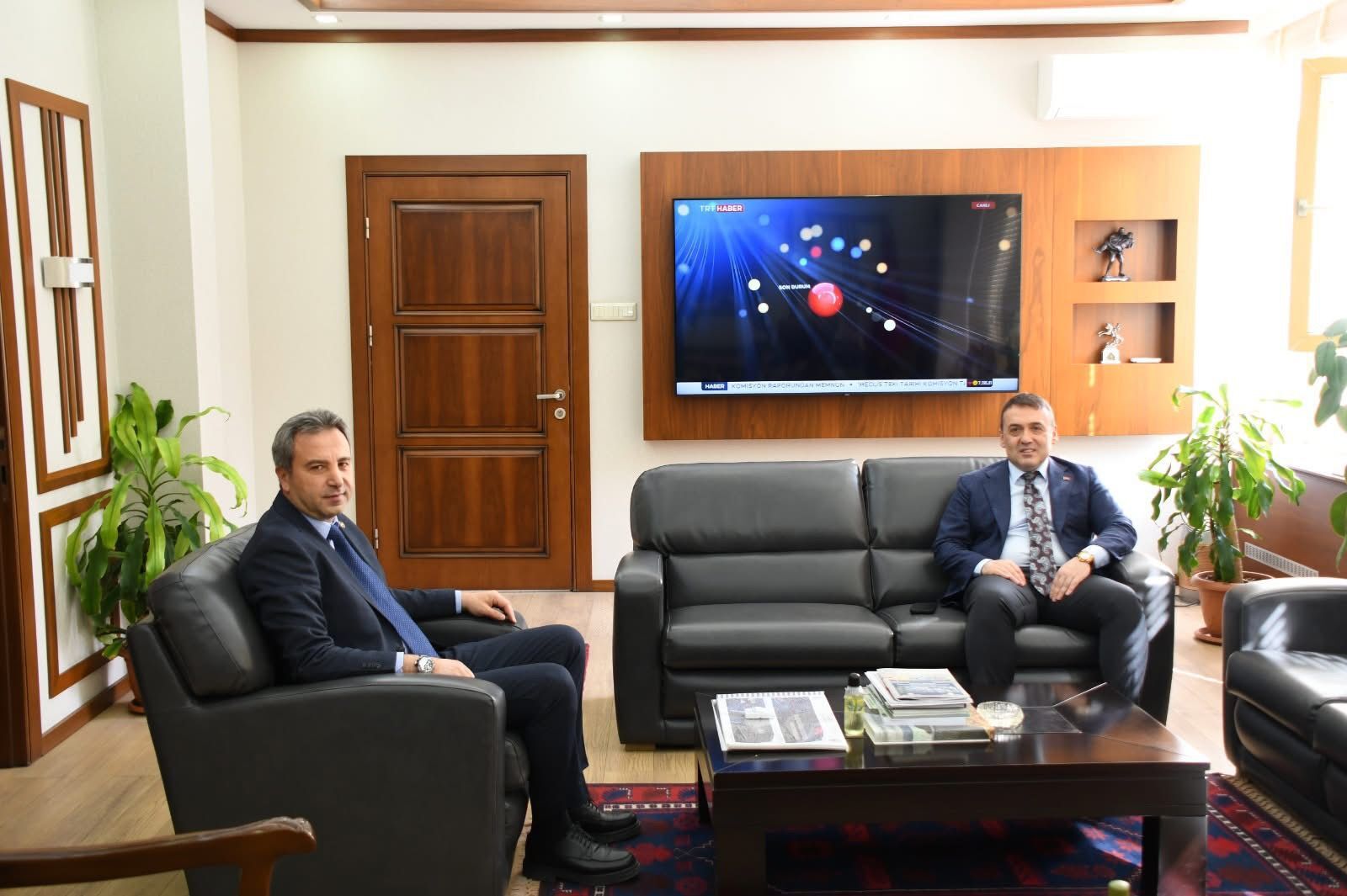 Vali Sözer’den Eskişehir’de Yoğun Mesai 11036