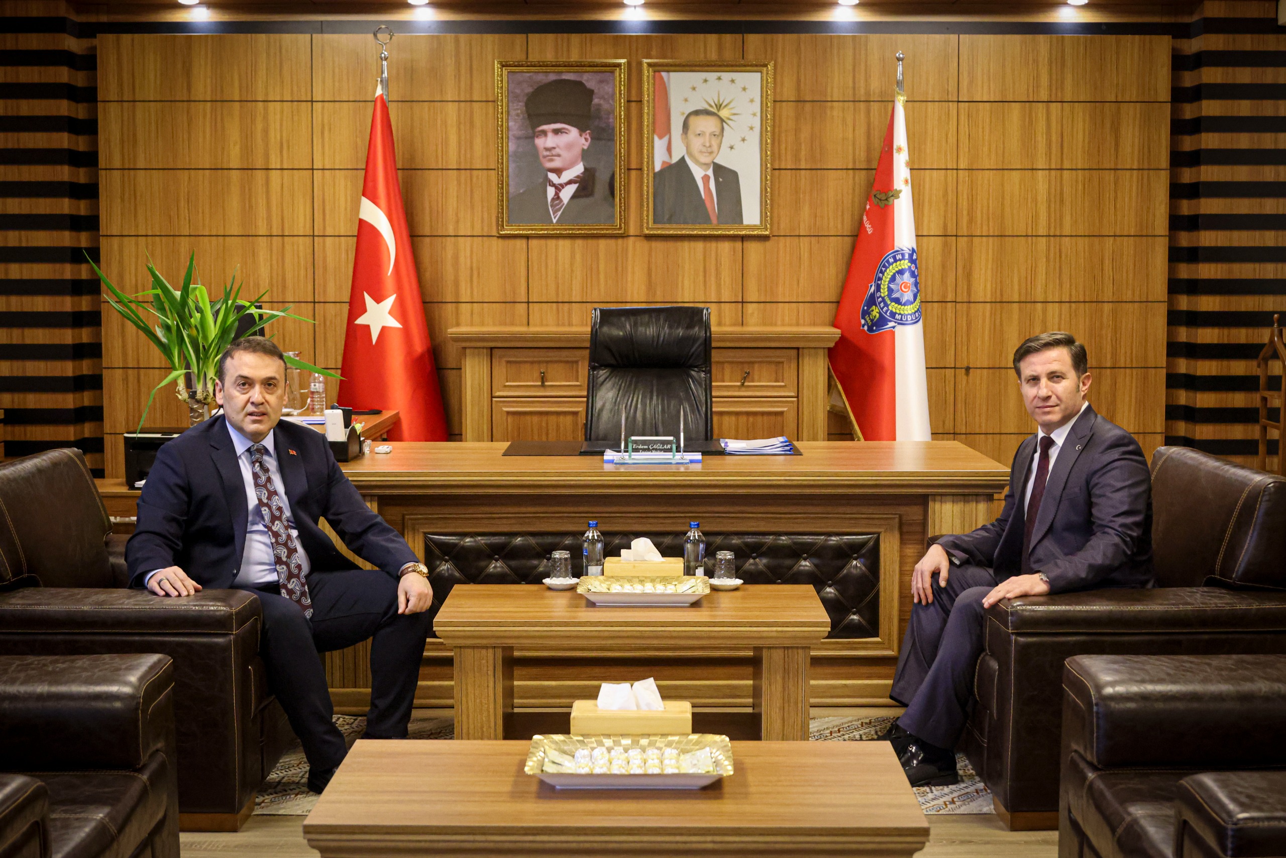 Vali Sözer’den İl Emniyet Müdürlüğüne Ziyaret 9789