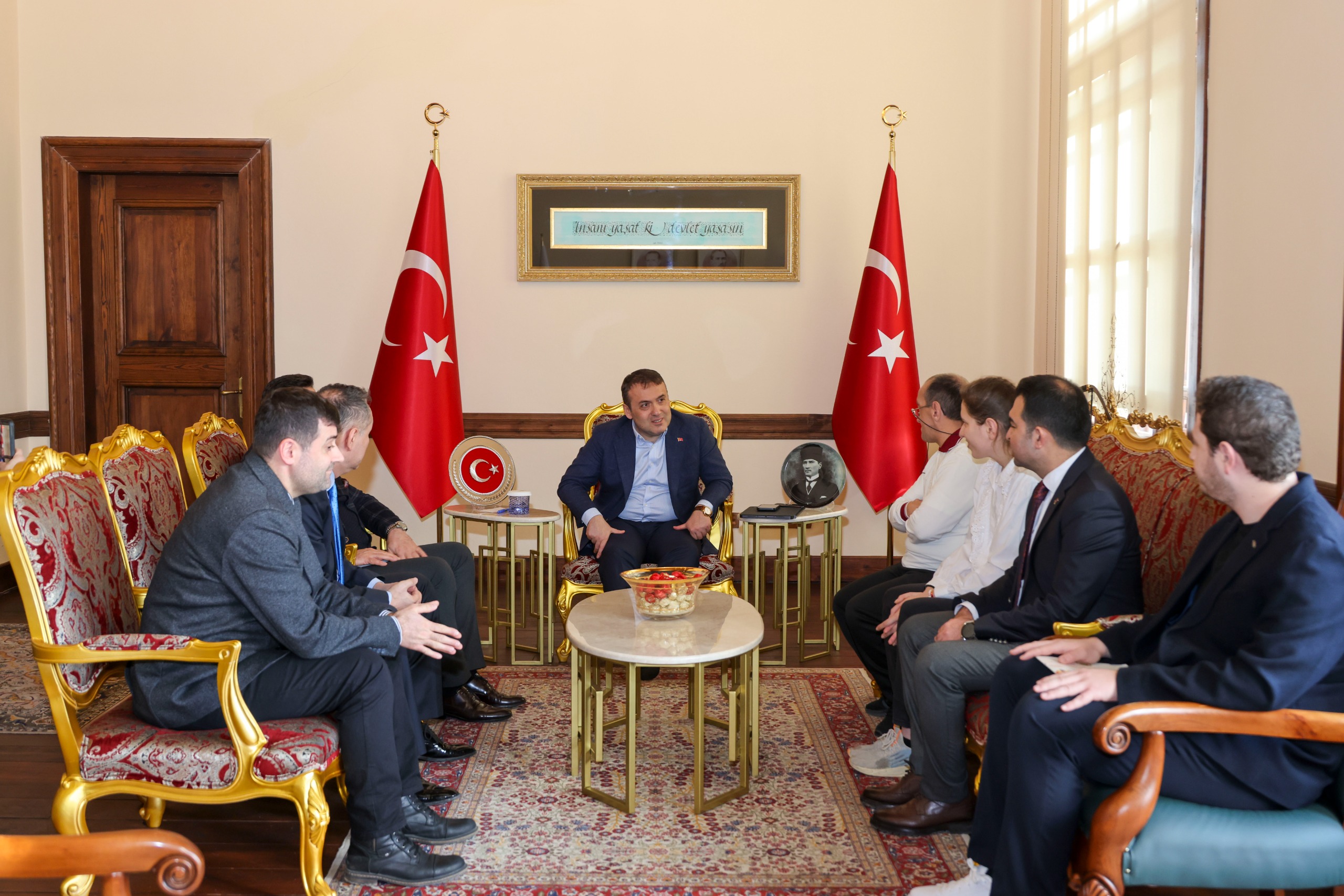 Vali Sözerin Özel Misafirleri 9876