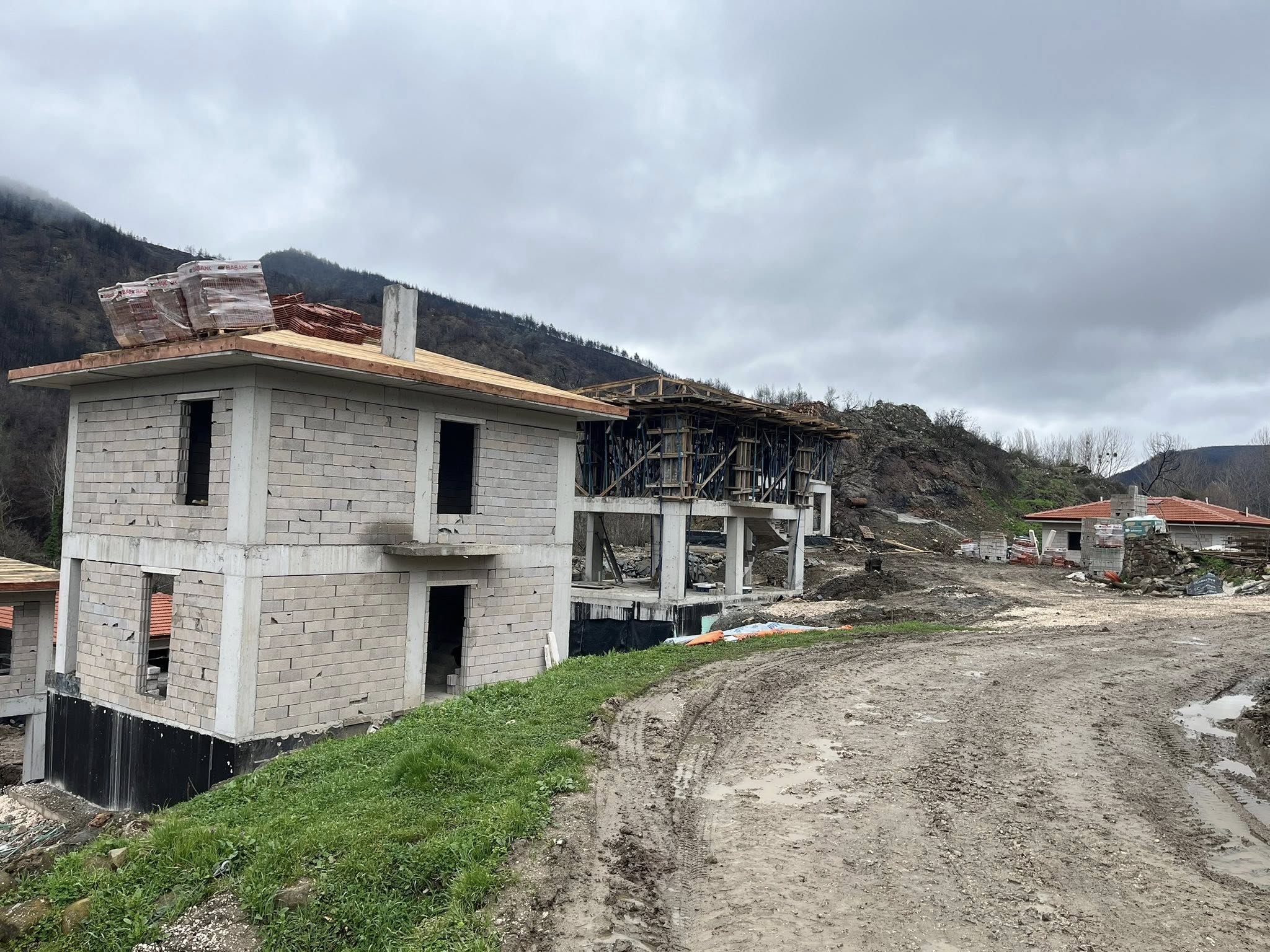 Yangın Konutları Hızla Yükseliyor 10781