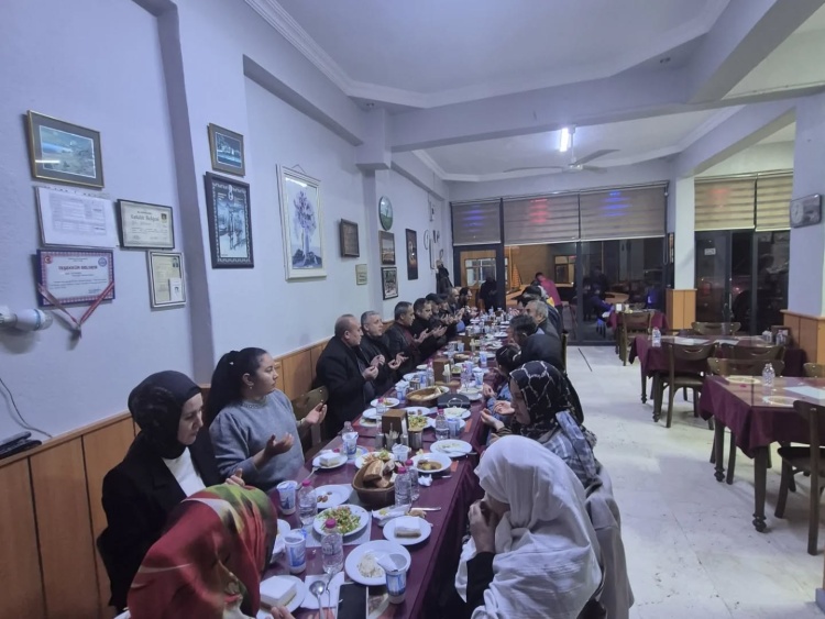 Yenipazar’da Ramazan Ayının İlk İftarı Gazilerle Paylaşıldı 10861
