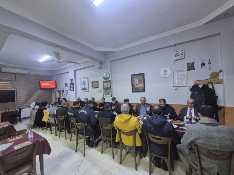 Yenipazar’da Ramazan Ayının İlk İftarı Gazilerle Paylaşıldı 10862