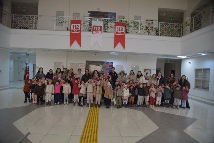 112 Acil Çağrı Merkezi’nin En Sevimli Ziyaretçileri 11408