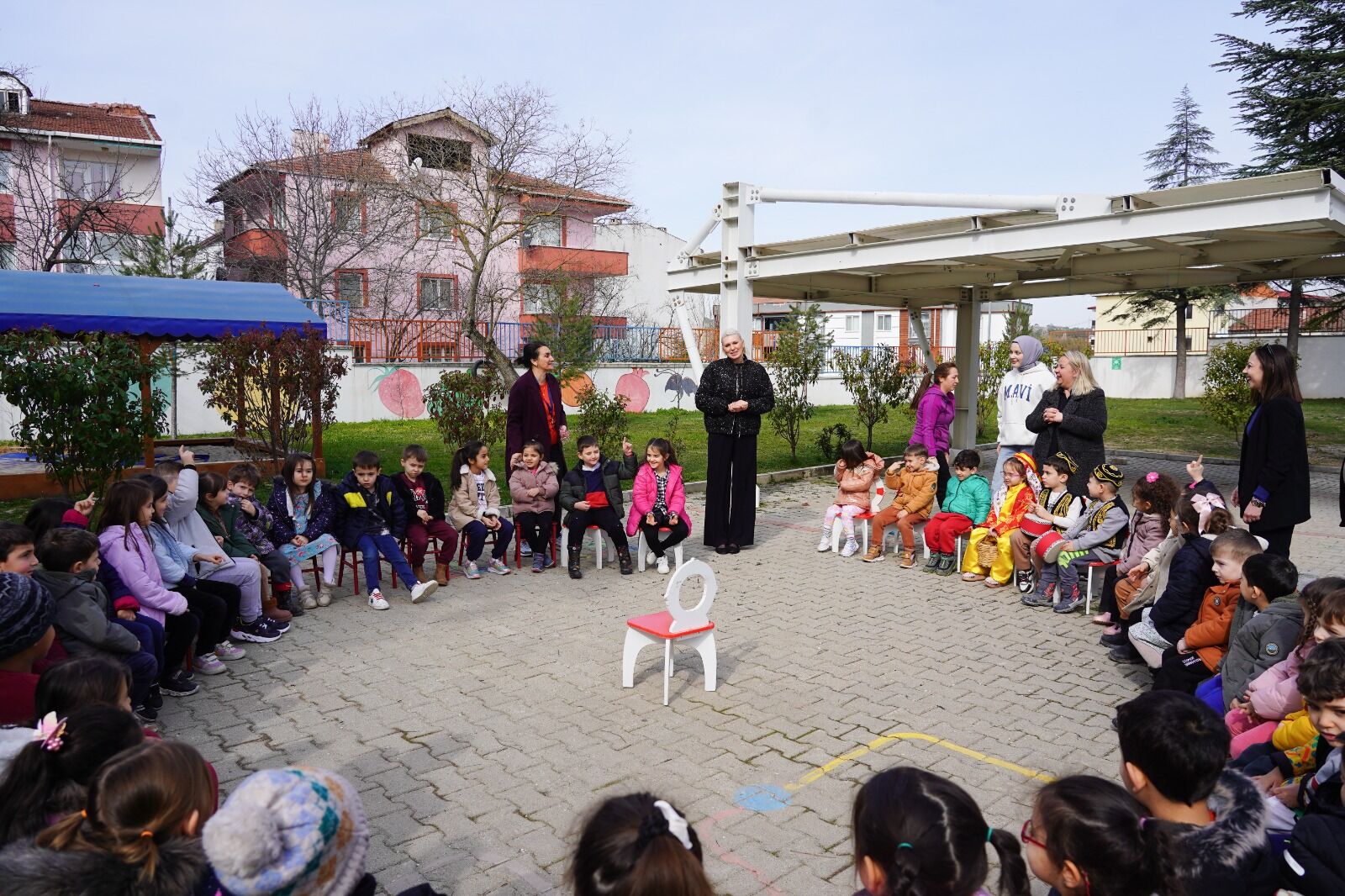 4D4F5E09 A8F6 49Da B2Fd 034A7F36E77F