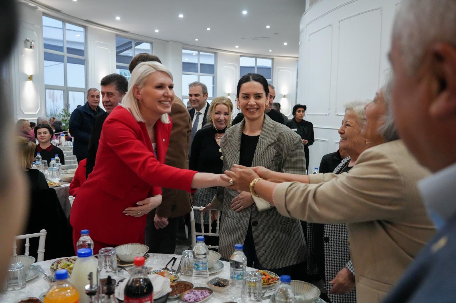 653698388 1841206920623644 6418315792699098836 N