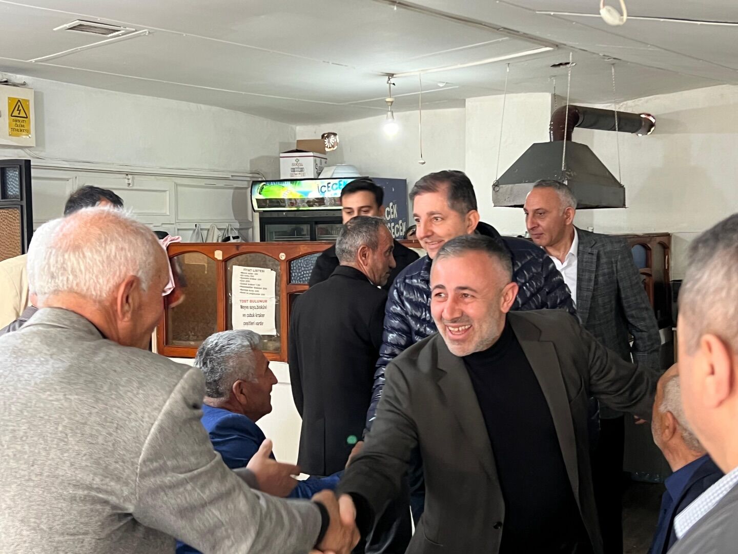 658385978 18577305724036821 28610805308286180 N