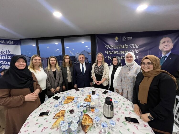 Ak Parti İl Teşkilatı Osmaneli Ve Yenipazar’da İftarda Buluştu 11344