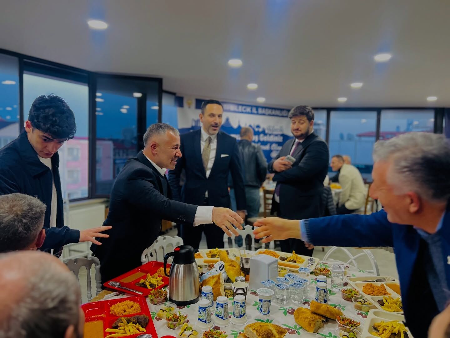 Ak Parti’den Ramazan’da Birlik Sofrası 11678