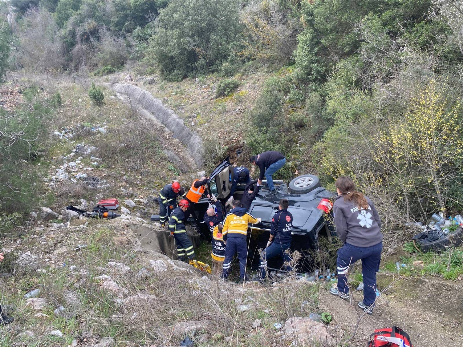 Araç Takla Attı 2 Hafif Yaralı 12064 (1)