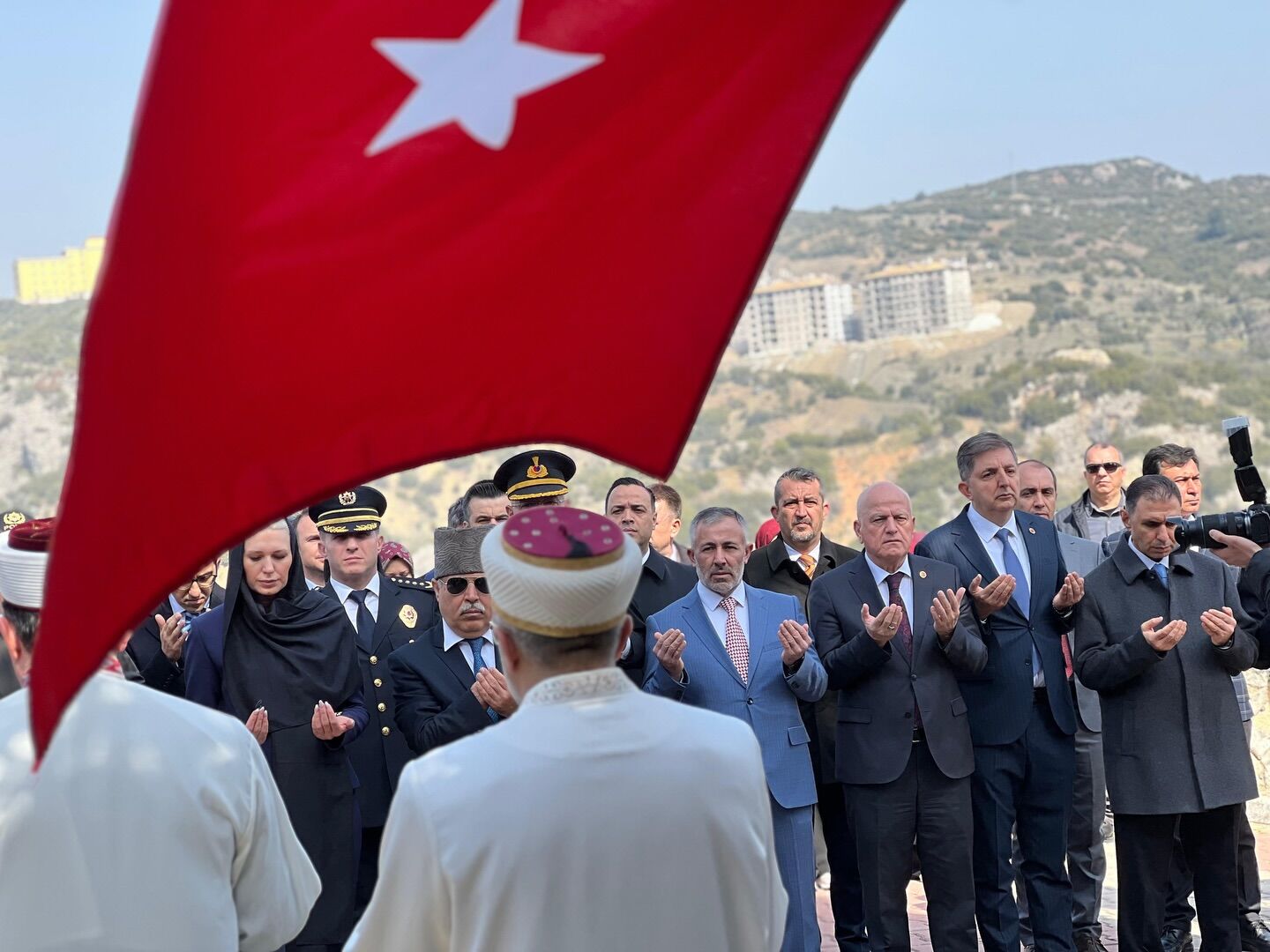 “Âsım’ın Nesli Namusunu Çiğnetmez” 12004