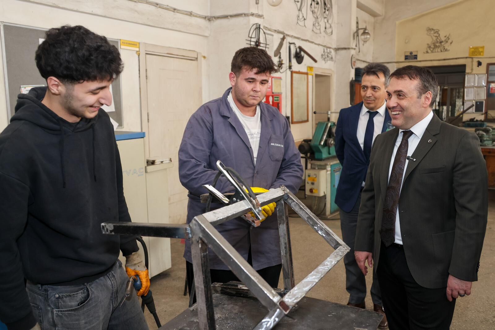 Atölyelerde Geleceğin Ustaları Yetişiyor 11439