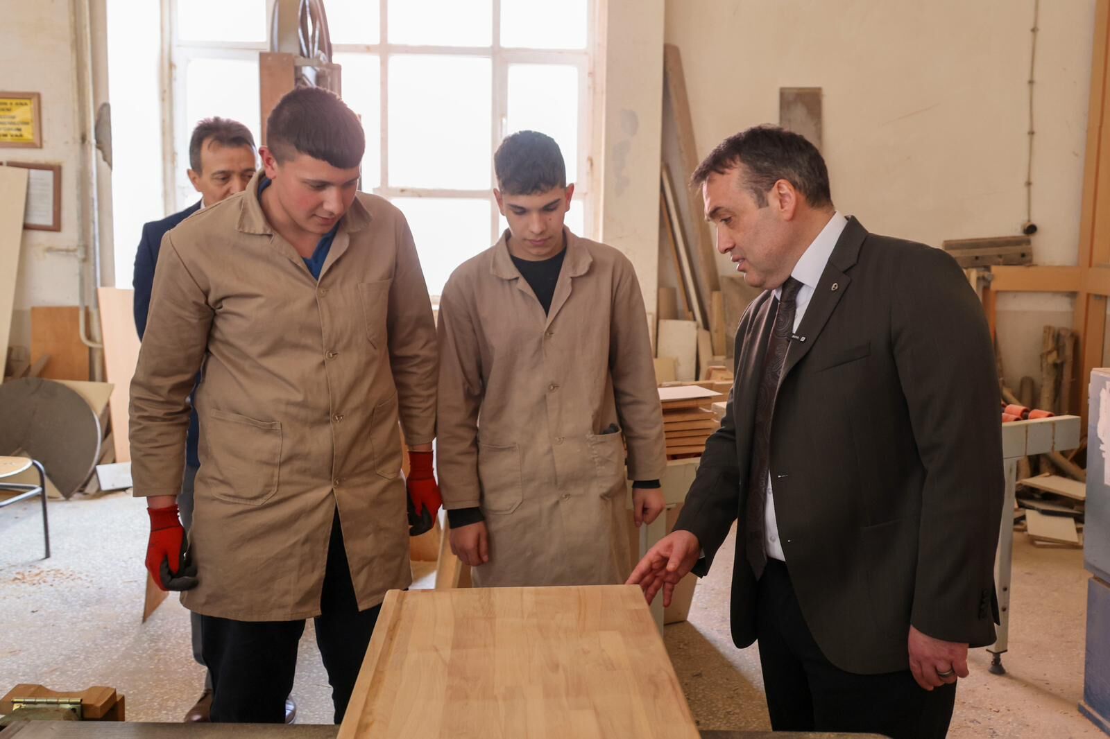 Atölyelerde Geleceğin Ustaları Yetişiyor 11440