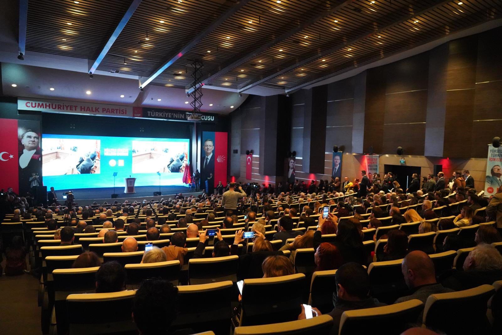 Başkan Subaşı “Milletle Birlikte, Milletin Emrindeyiz” 11239