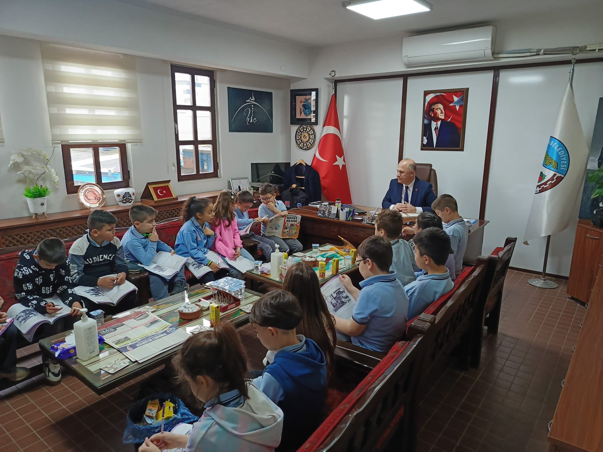 Başkan Torun’a Minik Baskın! 12336