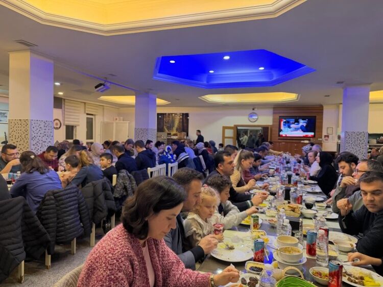 Bilecik Tarım Ve Orman Müdürlüğü Personeli İftarda Buluştu 11646