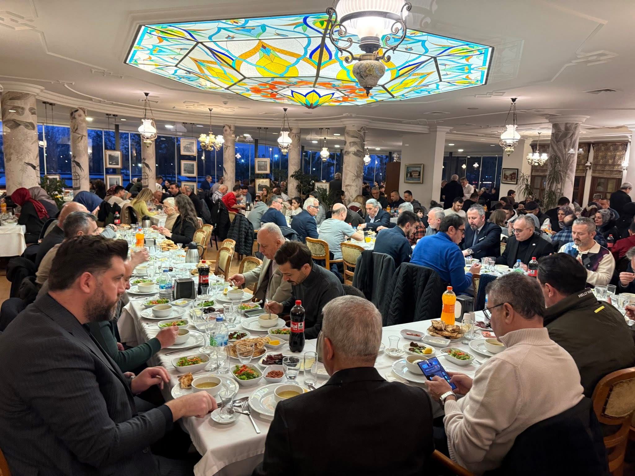 Bilecikliler Platformu İstanbul’da İftarda Buluştu 11963