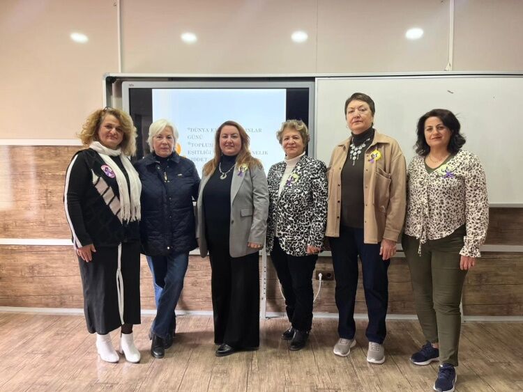 Bilecik’te 8 Mart Söyleşisi Kadına Yönelik Şiddete Farkındalık 11550