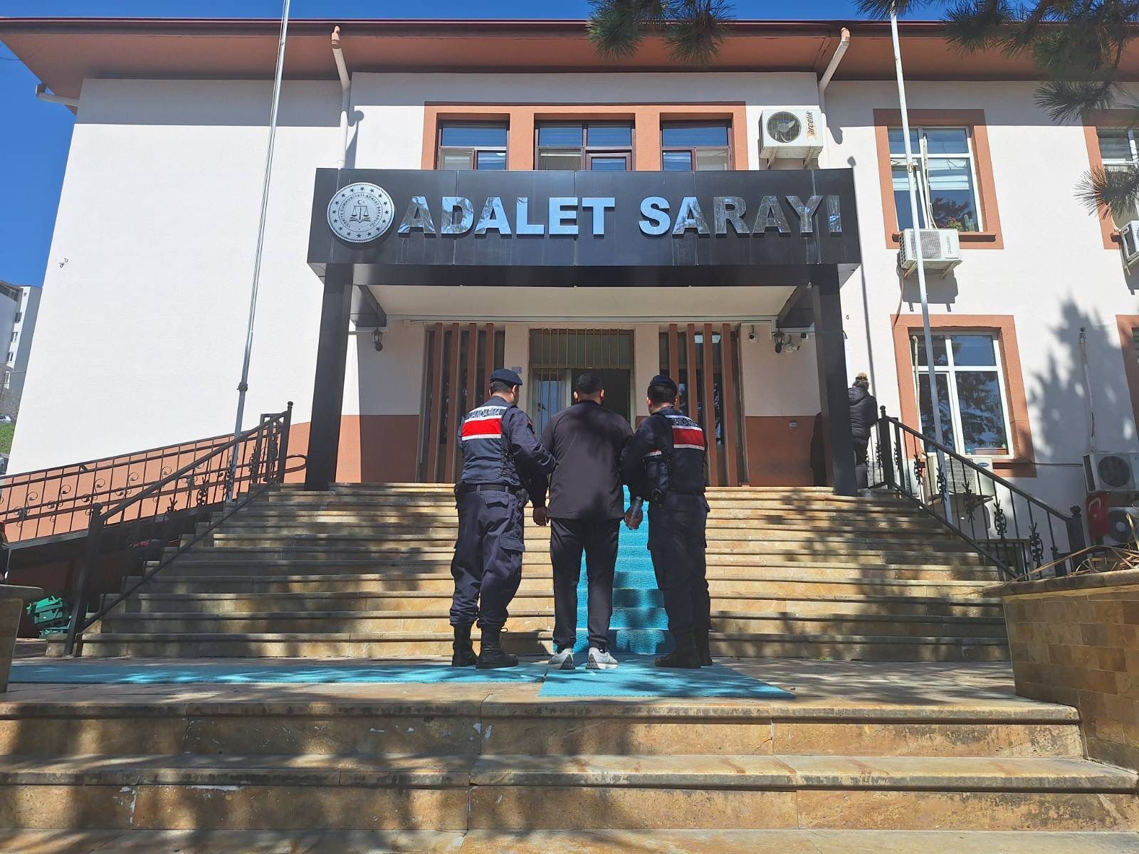 Bilecik’te Aranan 2 Hükümlü Yakalandı 11954