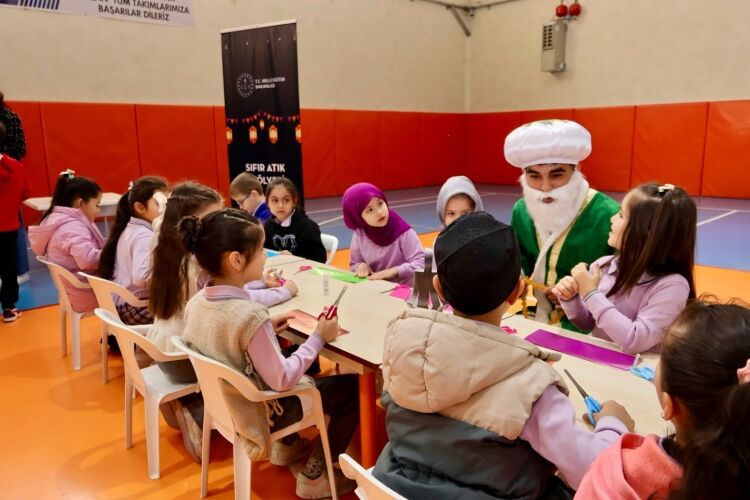 Bilecik’te “Maarifin Kalbinde Ramazan” Coşkusu 11397