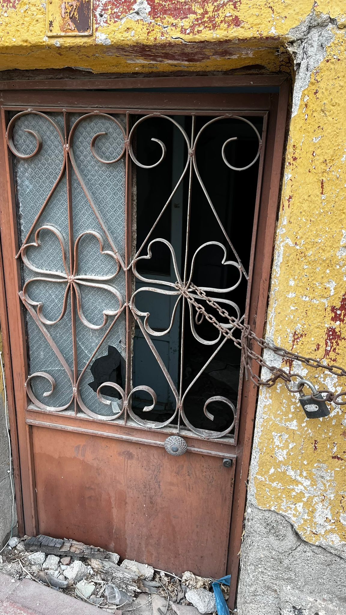 Bilecik’te Metruk Evler Tehlike Saçıyor 12192