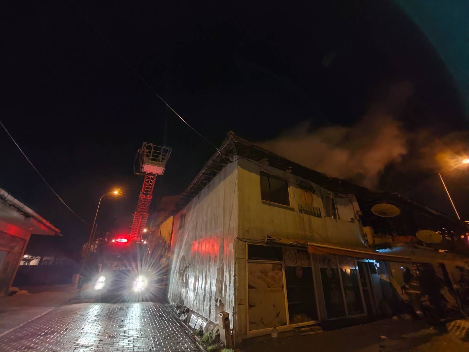 Bilecik’te Yangın Ev Küle Döndü 11588