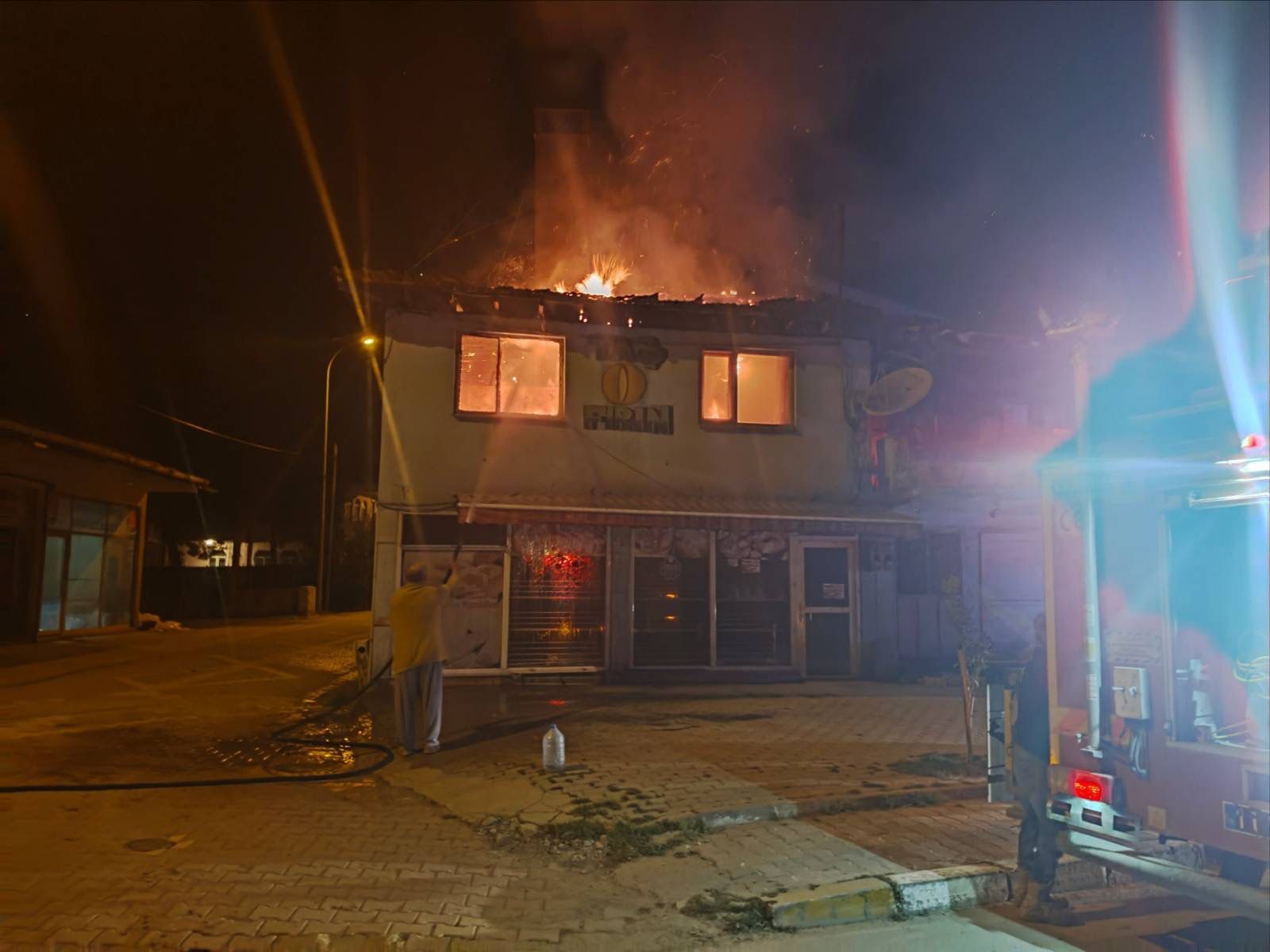 Bilecik’te Yangın Ev Küle Döndü 11589