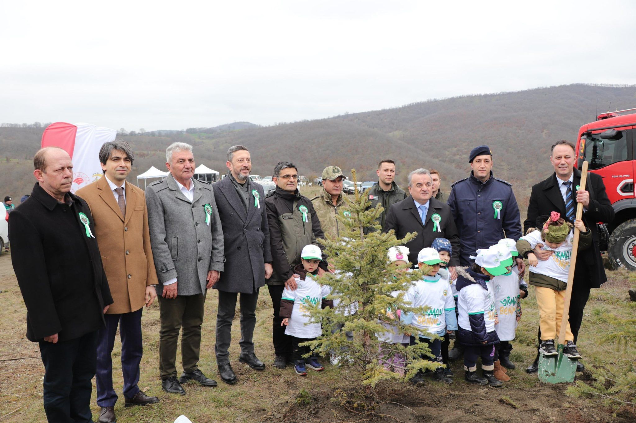 Bozüyük’te Orman Haftası Kapsamında Fidan Dikim Etkinliği 12236