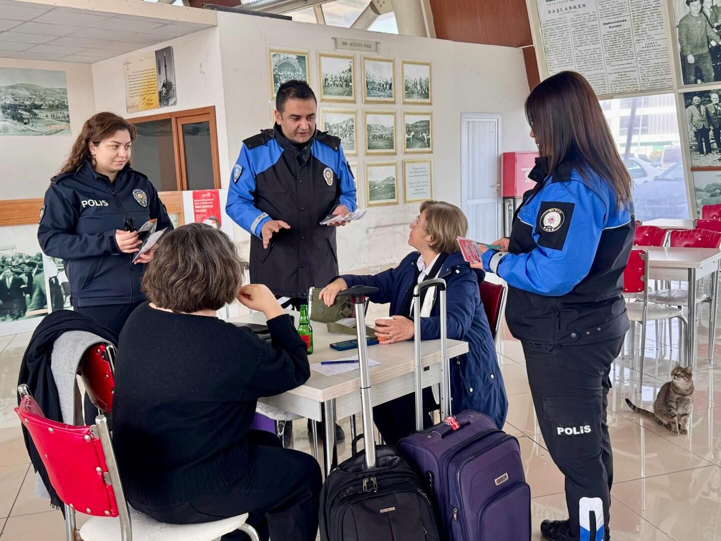 Bozüyük’te Terminalde Vatandaşlara Dolandırıcılık Uyarısı 12101
