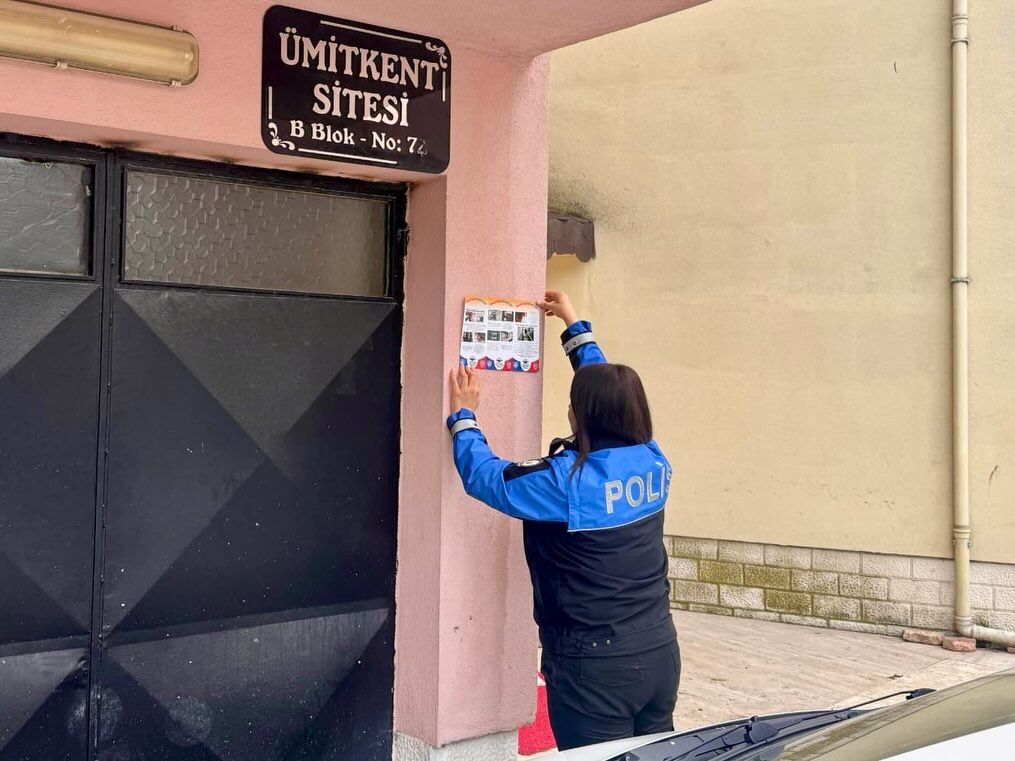 Bozüyük’te Vatandaşlara Dolandırıcılık Ve Güvenlik Eğitimi 12247