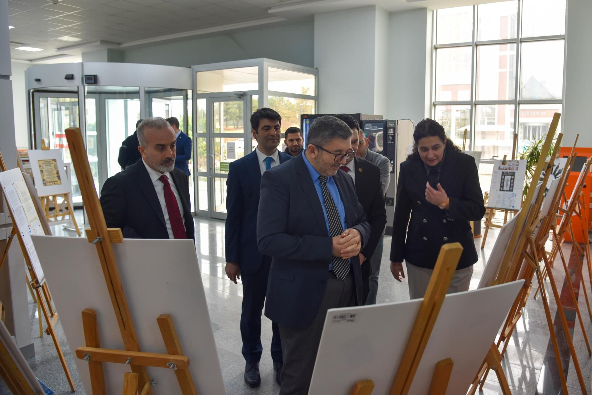 Bşeü’de Kütüphane Haftası Başladı Etkinlikler Bir Hafta Sürecek 12378