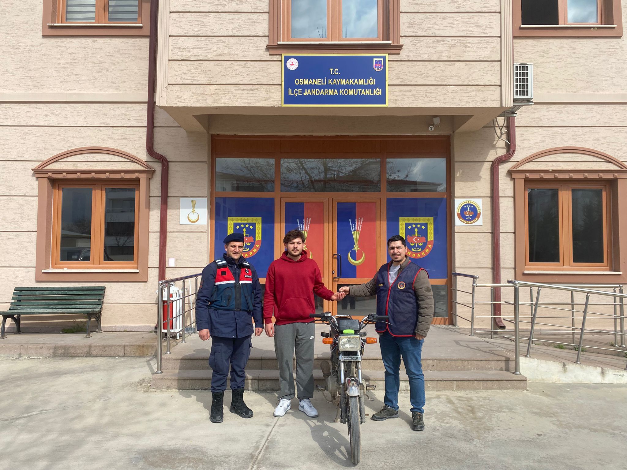 Çalınan Motosiklet Bulundu 2 Şüpheli Yakalandı 12121
