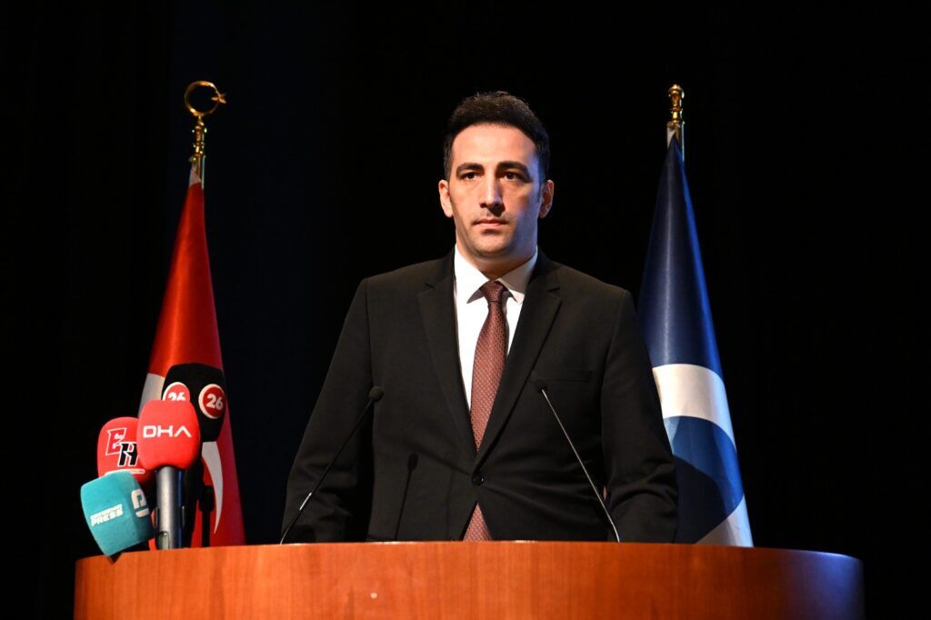 Dijital Habercilik Ve Yapay Zekâ Eğitimi 12208