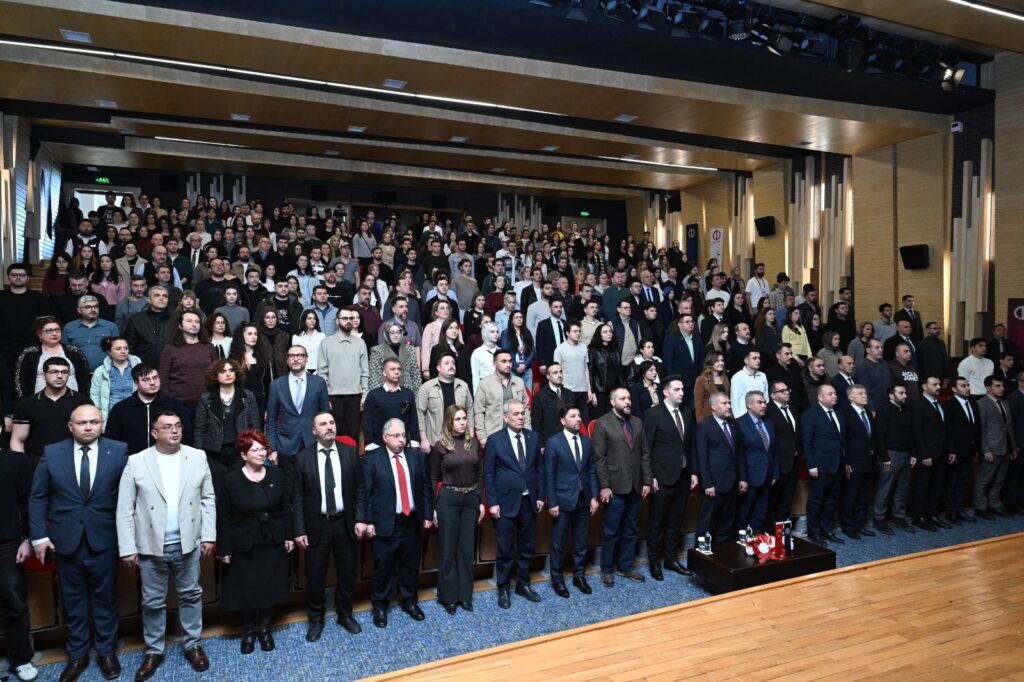 Dijital Habercilik Ve Yapay Zekâ Eğitimi 12212