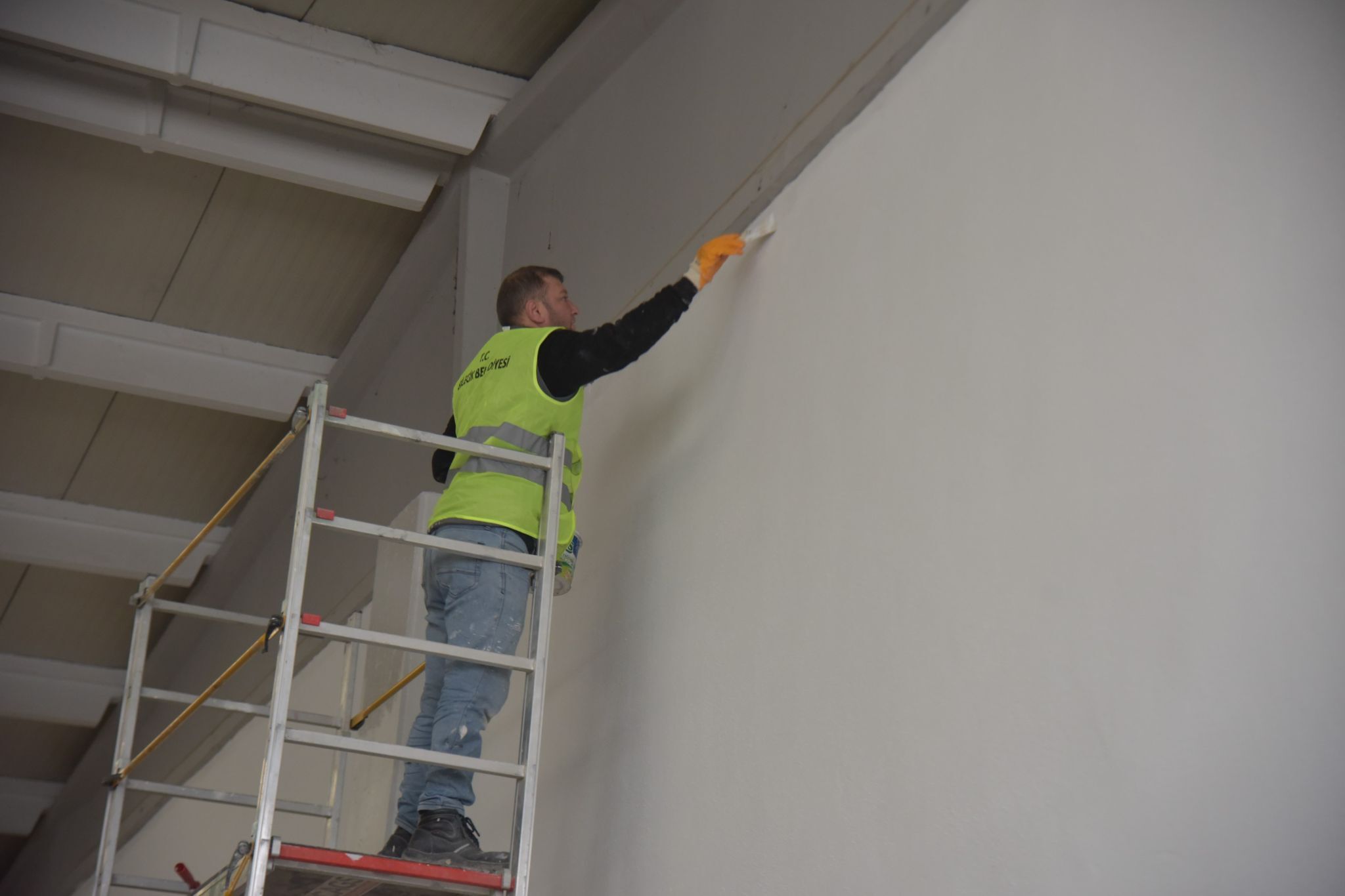 Düzenlenecek Kapali Pazar Alaninda Yeni̇leme Ve Düzenleme Çalişmalari Yapildi 12173