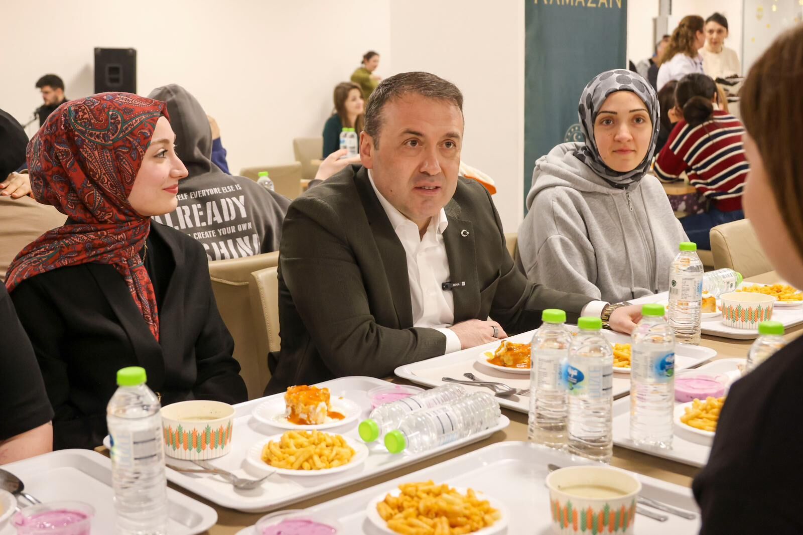 Gençlere Tecrübe Ve Bilgi Birikimlerini Anlattı 11265