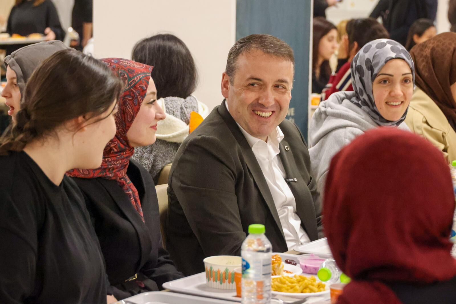 Gençlere Tecrübe Ve Bilgi Birikimlerini Anlattı 11266