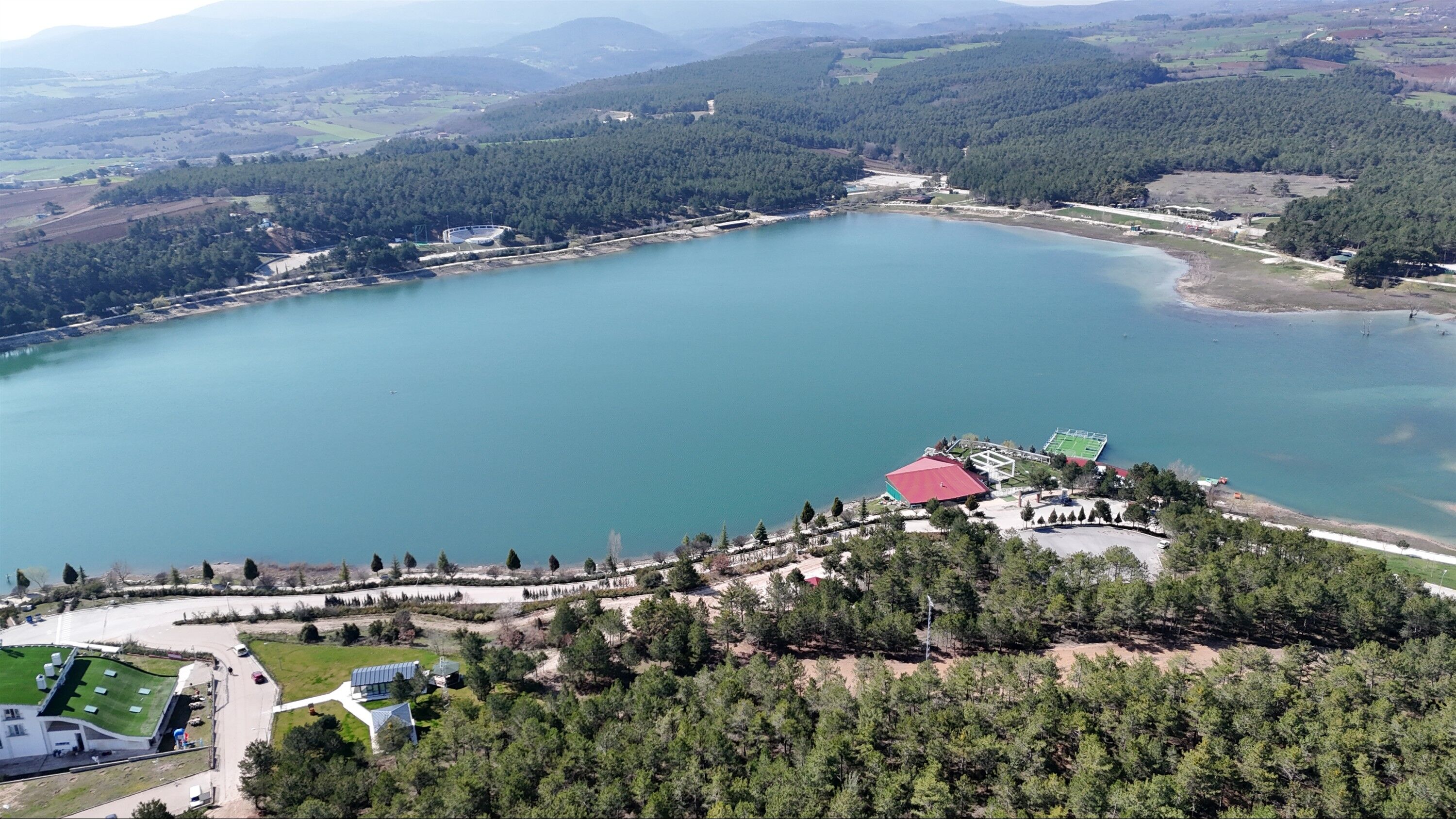 Gölette İlkbaharın Şiiri 12273