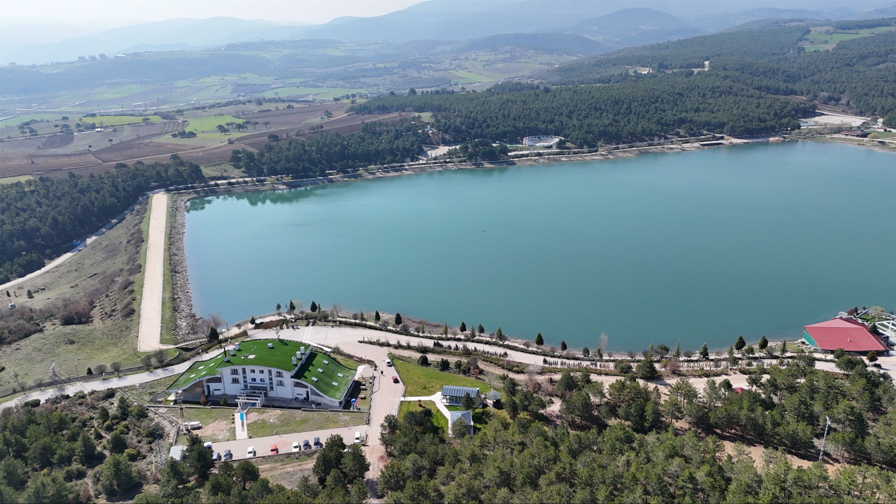 Gölette İlkbaharın Şiiri 12274