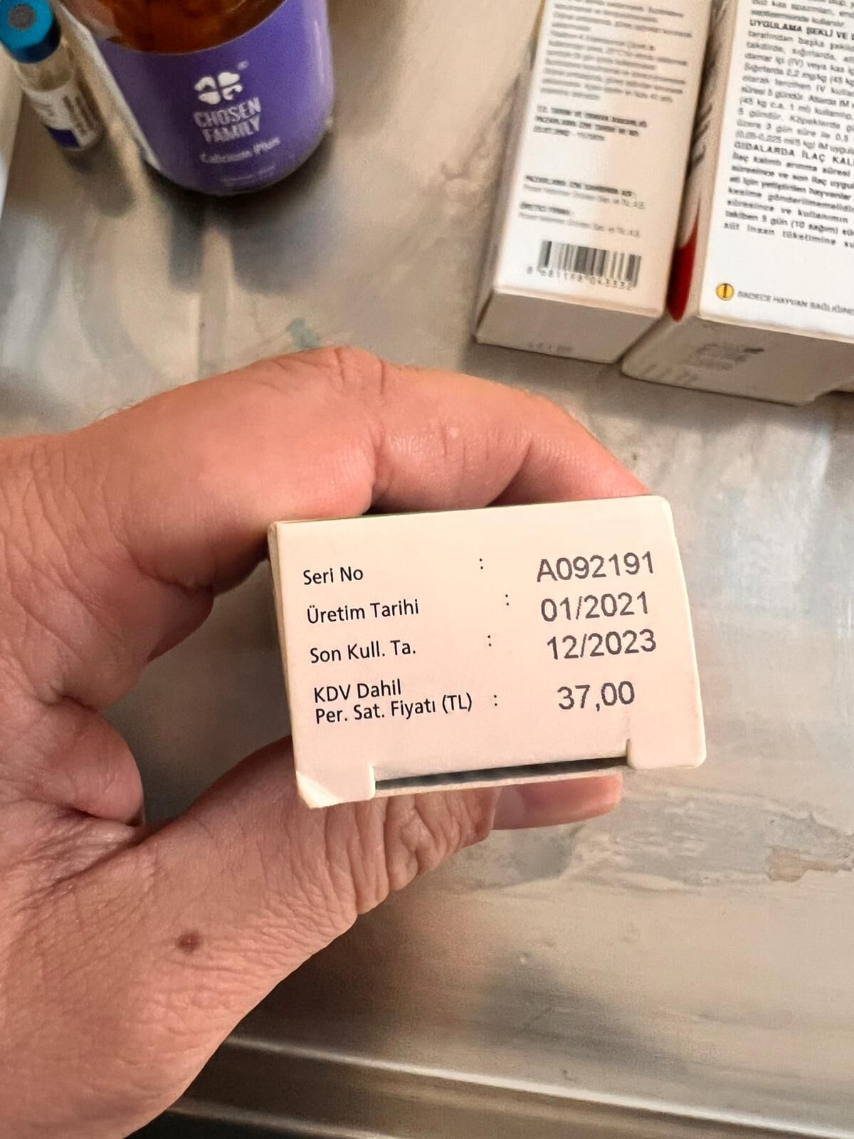 Hayvanlar Çipli, Kısır Değil, Ilaçların Tarihi Geçmiş 12407