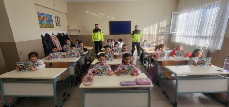 Jandarmadan Miniklere Trafik Eğitimi 11655