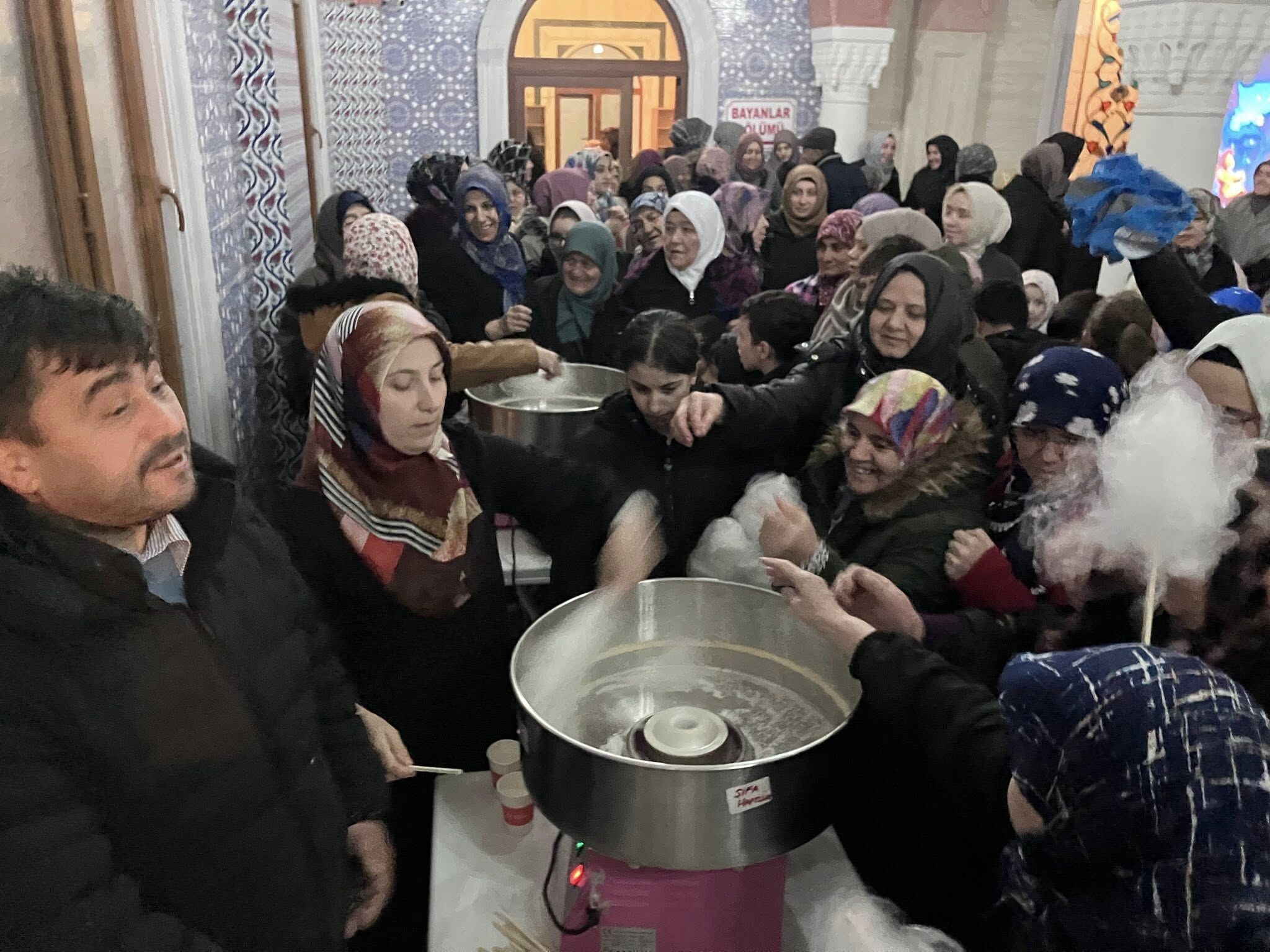 Kayı Boyu Camii’nde “Baba Oğul, Anne Kız Teravih Buluşması” 11480