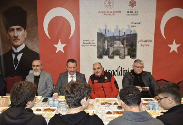 Kayıboyu Minikleri Ve Velileri İftarda Buluştu 11341